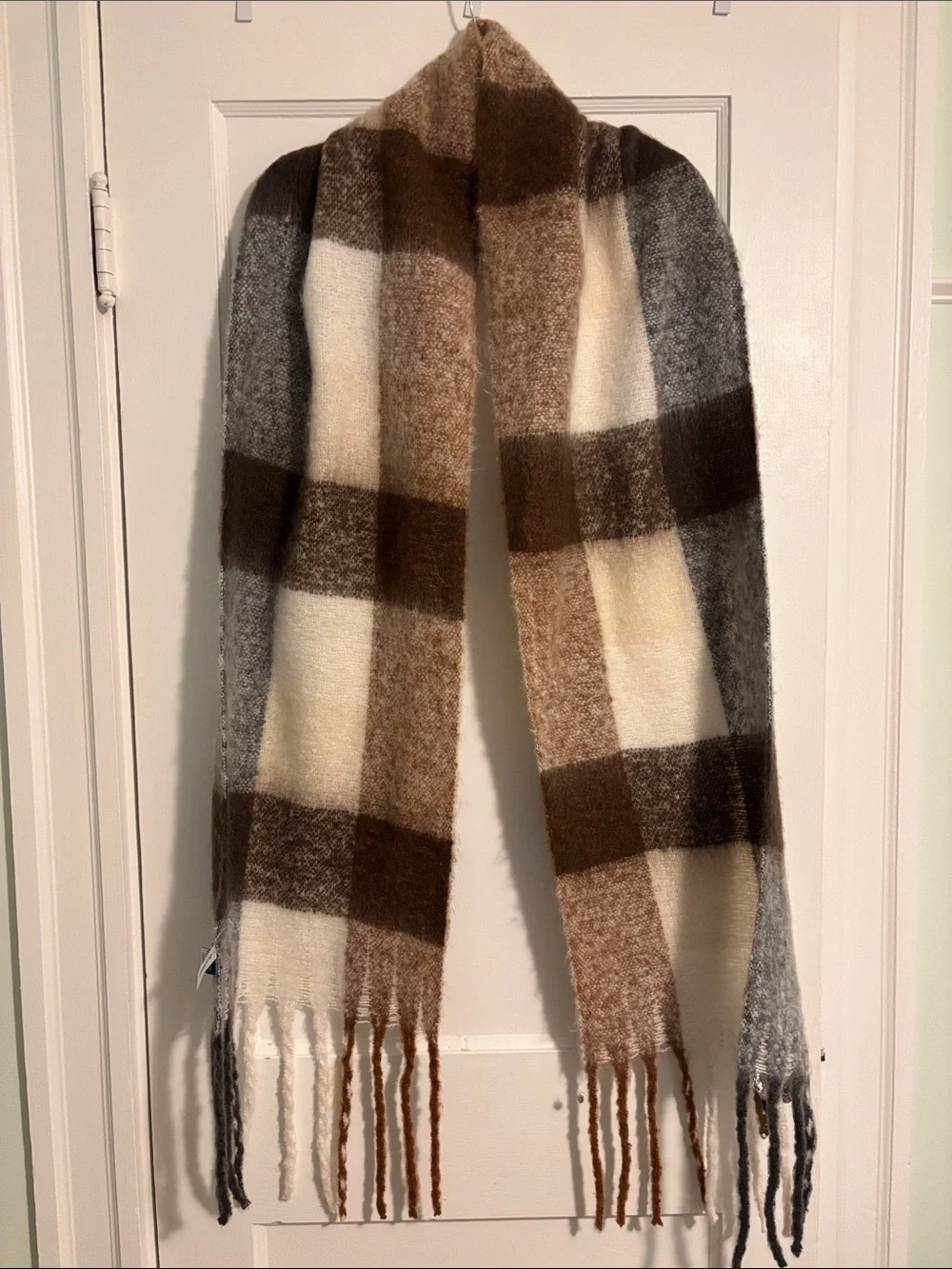 Old Navy Plaid Fringe Scarf in Brown, Cream and Gray